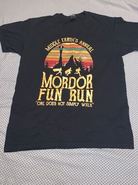 Mordor Fun Run Shirt large